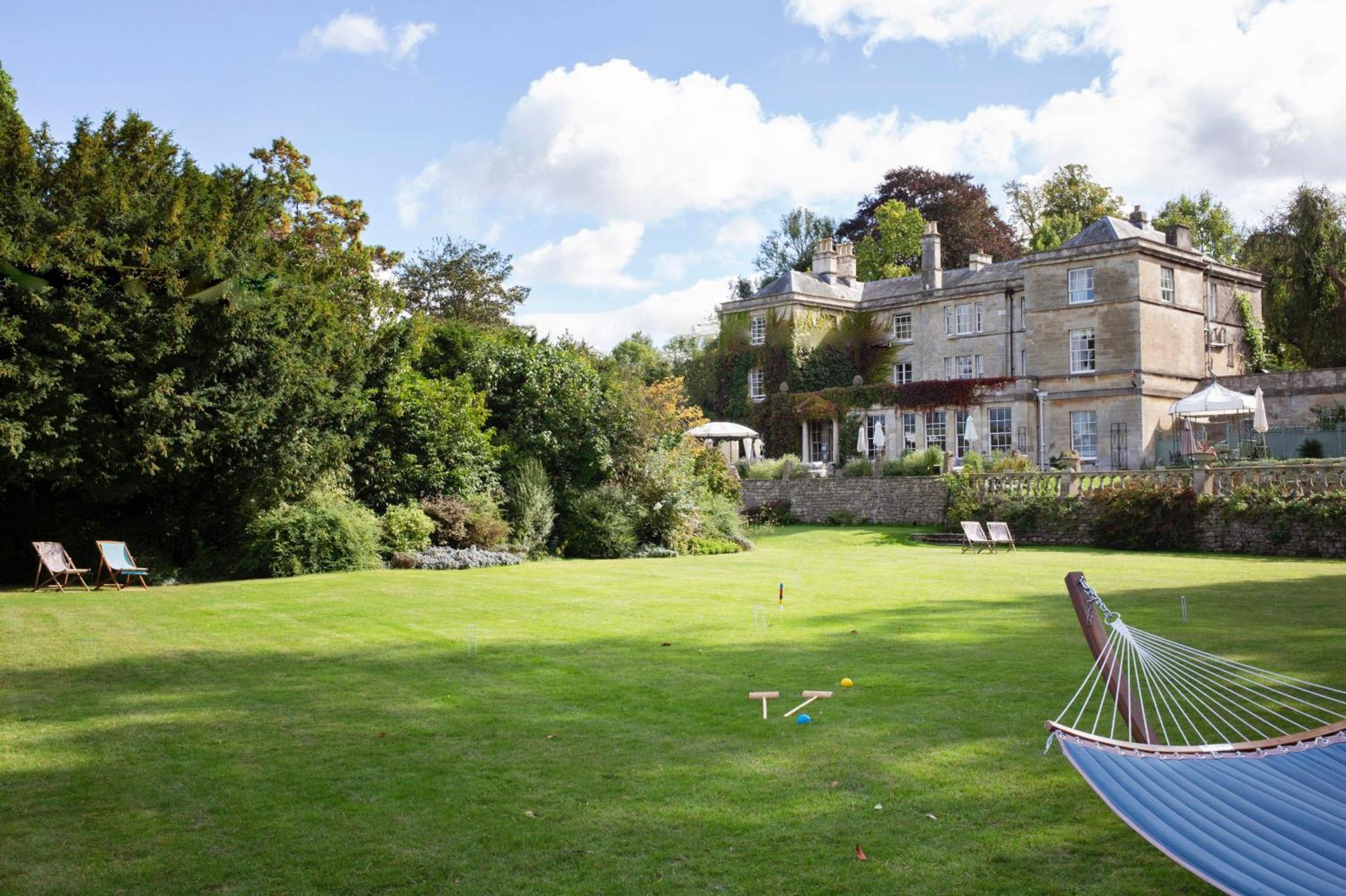 Burleigh Court Hotel Stroud  Exterior photo